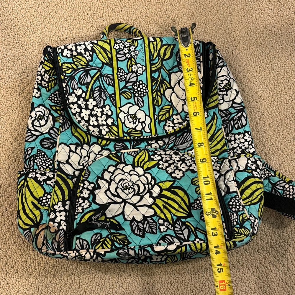 Vera Bradley backpack (women or kids) (travel or school)